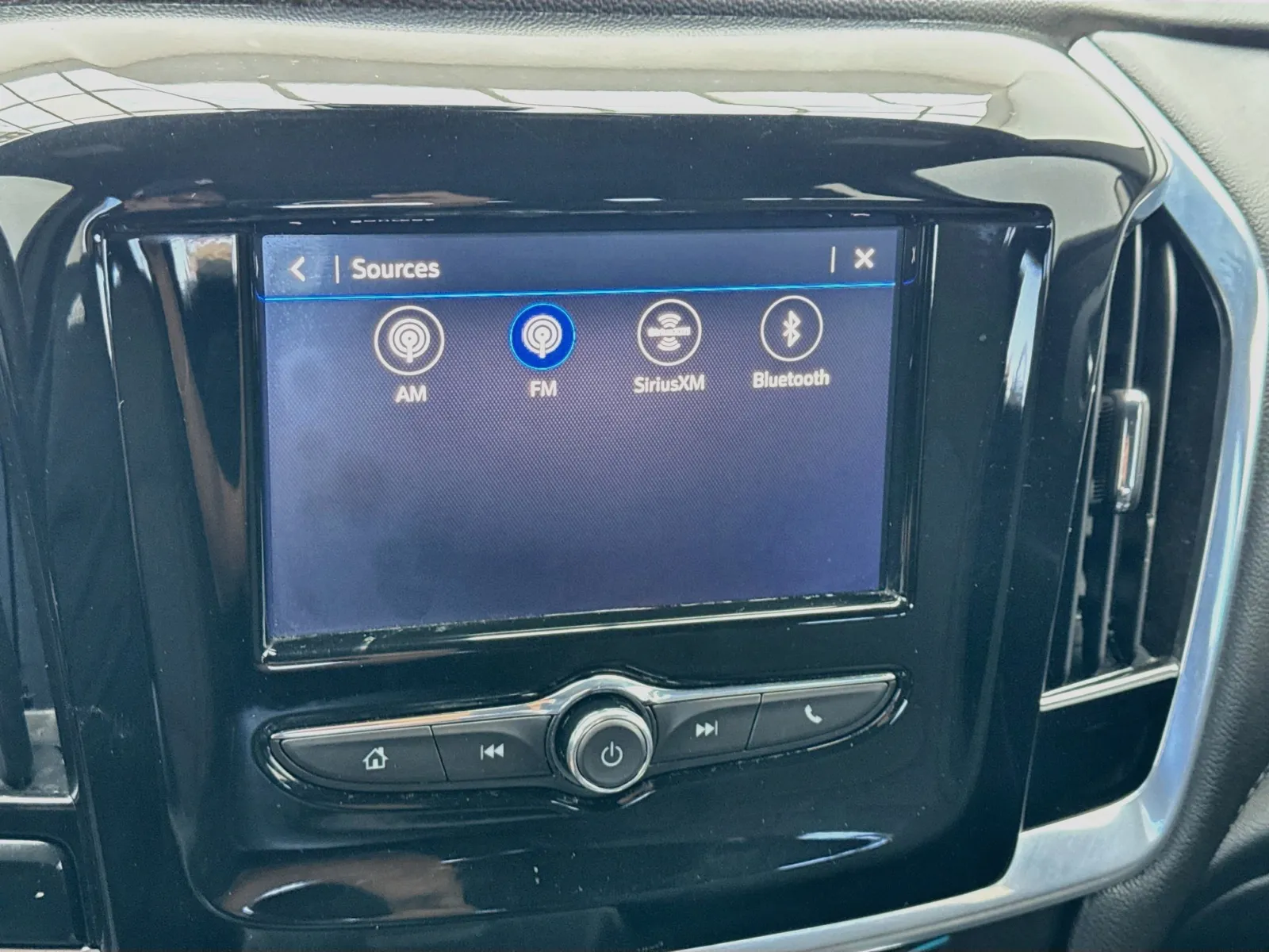 Chevrolet Traverse photo 11
