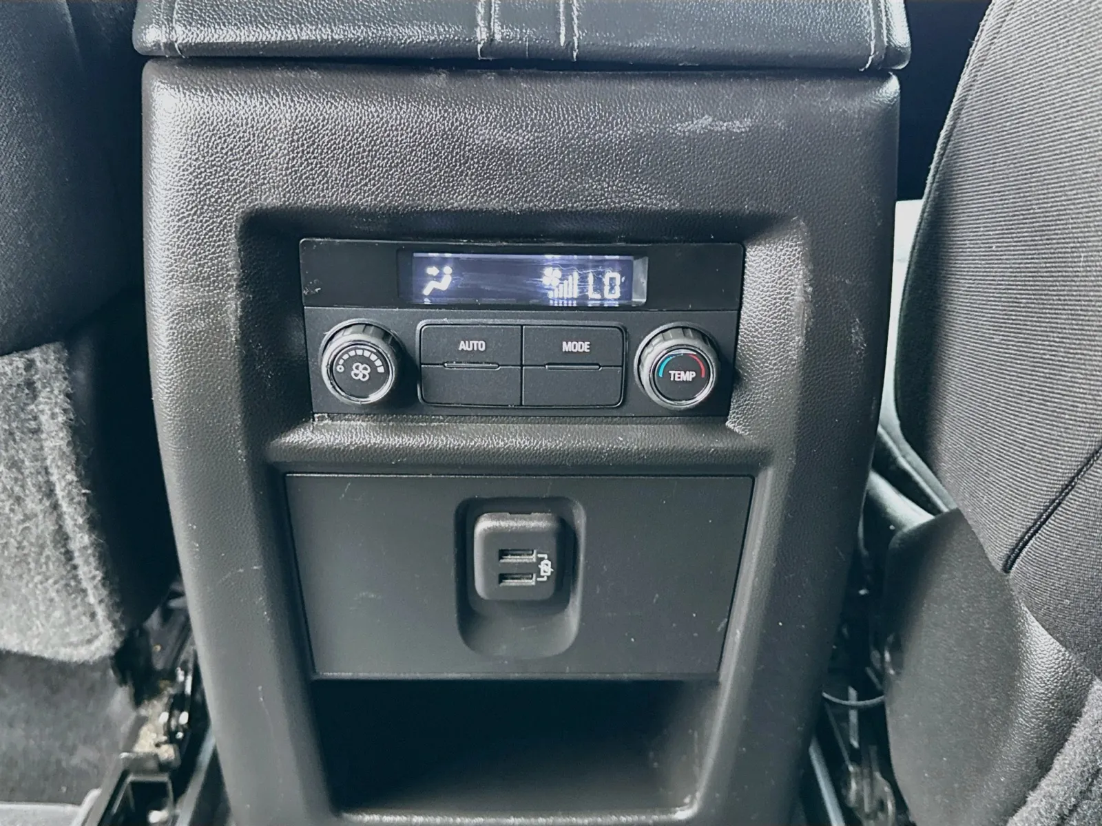 Chevrolet Traverse photo 16