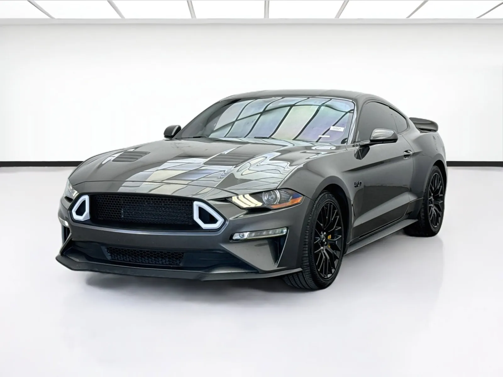 Gray 2018 Ford Mustang GT PERFORMANCE PACKAGE for sale in Bellflower, CA