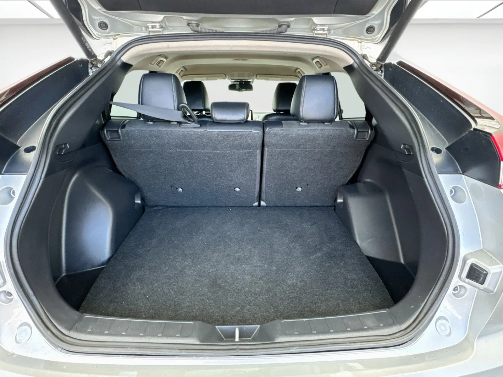 Mitsubishi Eclipse Cross photo 16