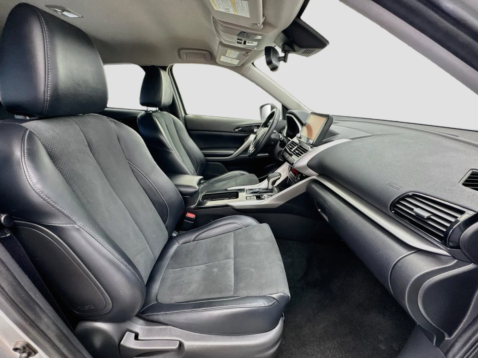 Mitsubishi Eclipse Cross photo 18
