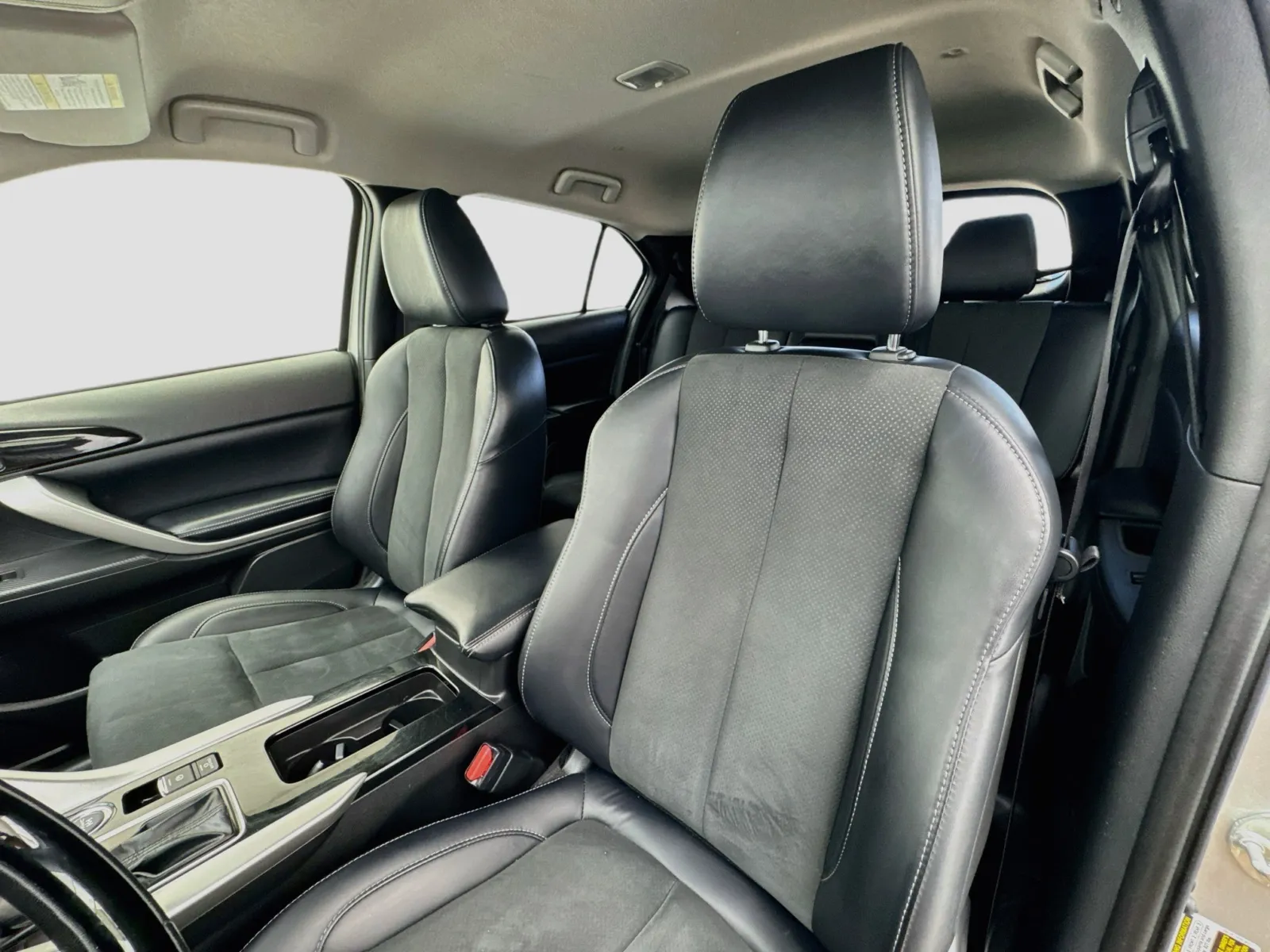 Mitsubishi Eclipse Cross photo 13