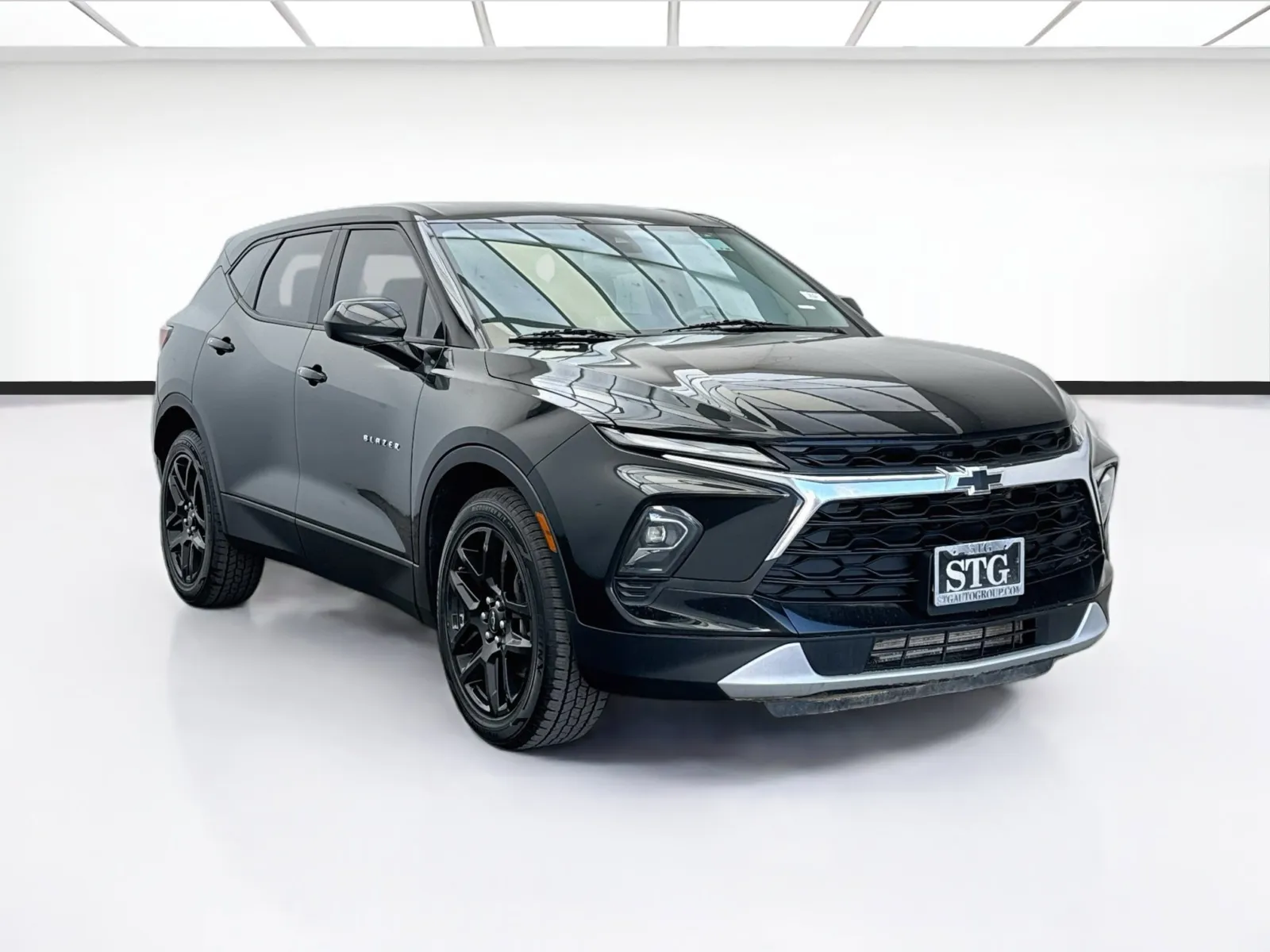 Chevrolet Blazer photo 3