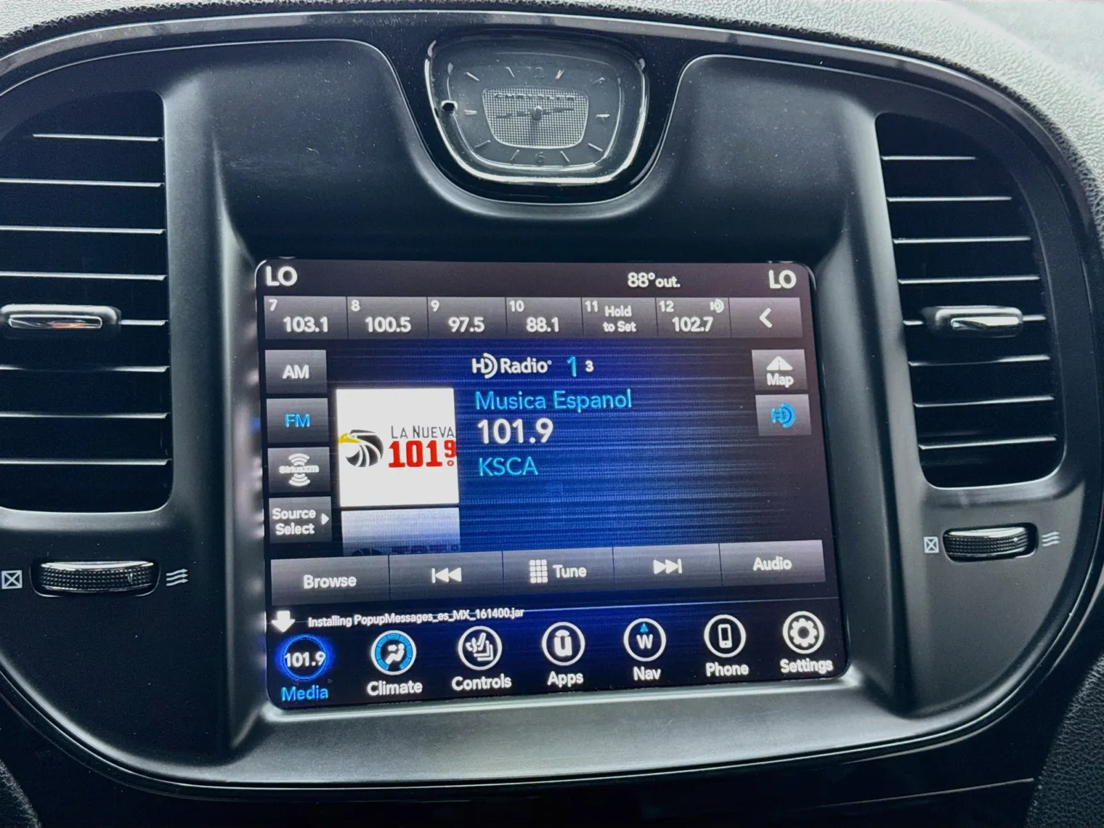 Chrysler 300 photo 11