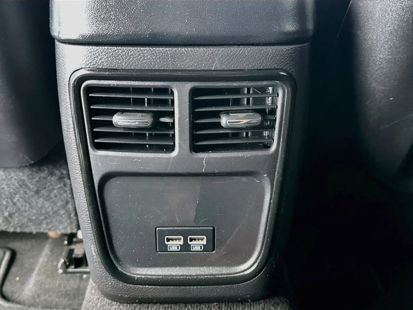 Chrysler 300 photo 16