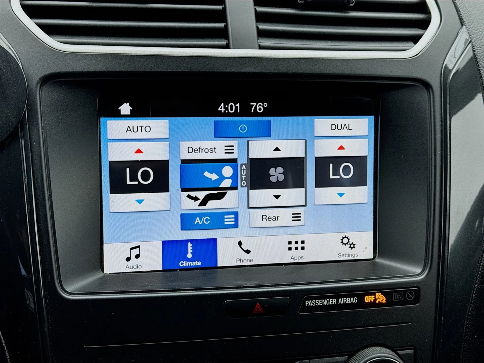Ford Explorer photo 12