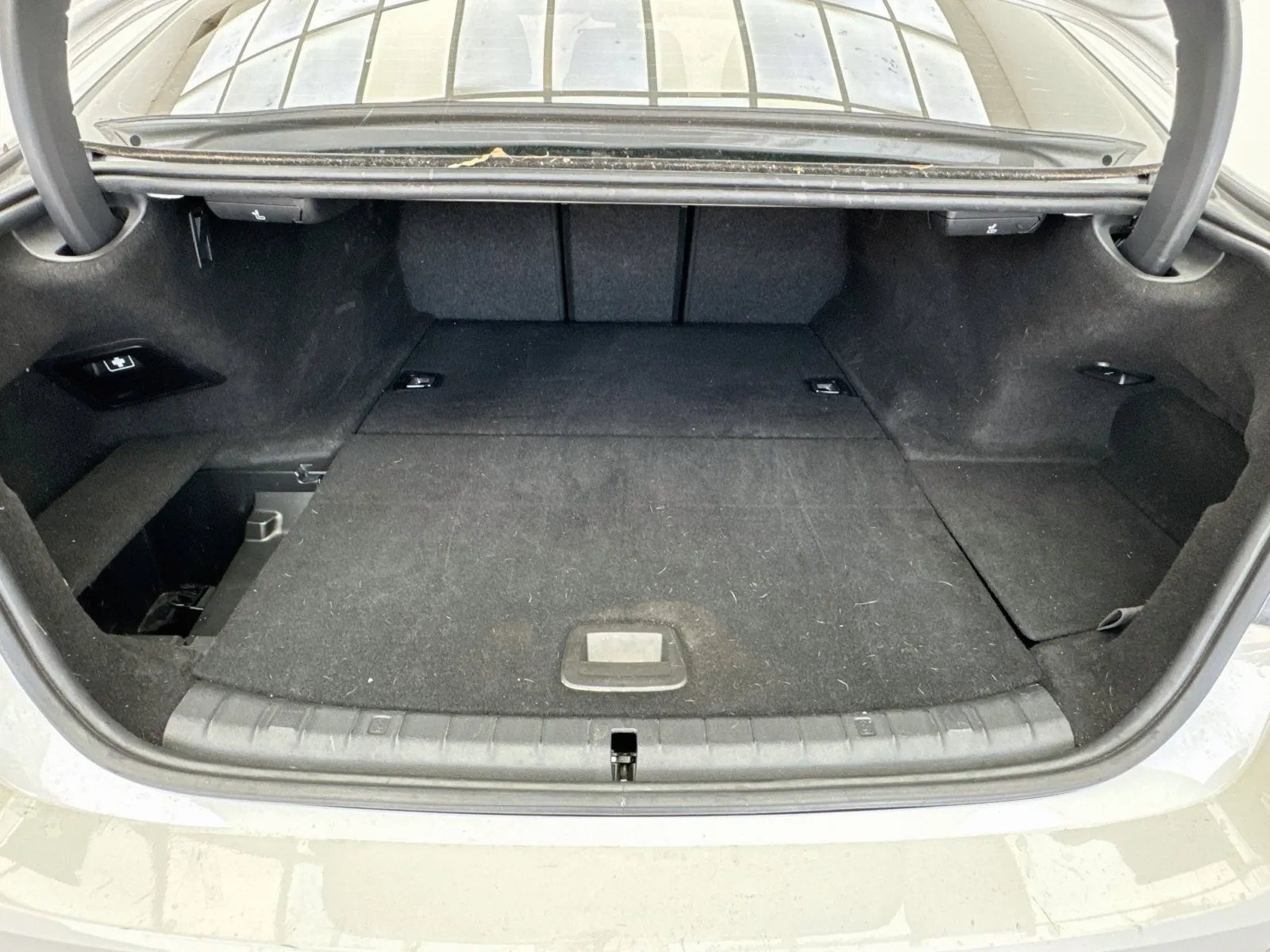 BMW 5 Series photo 18