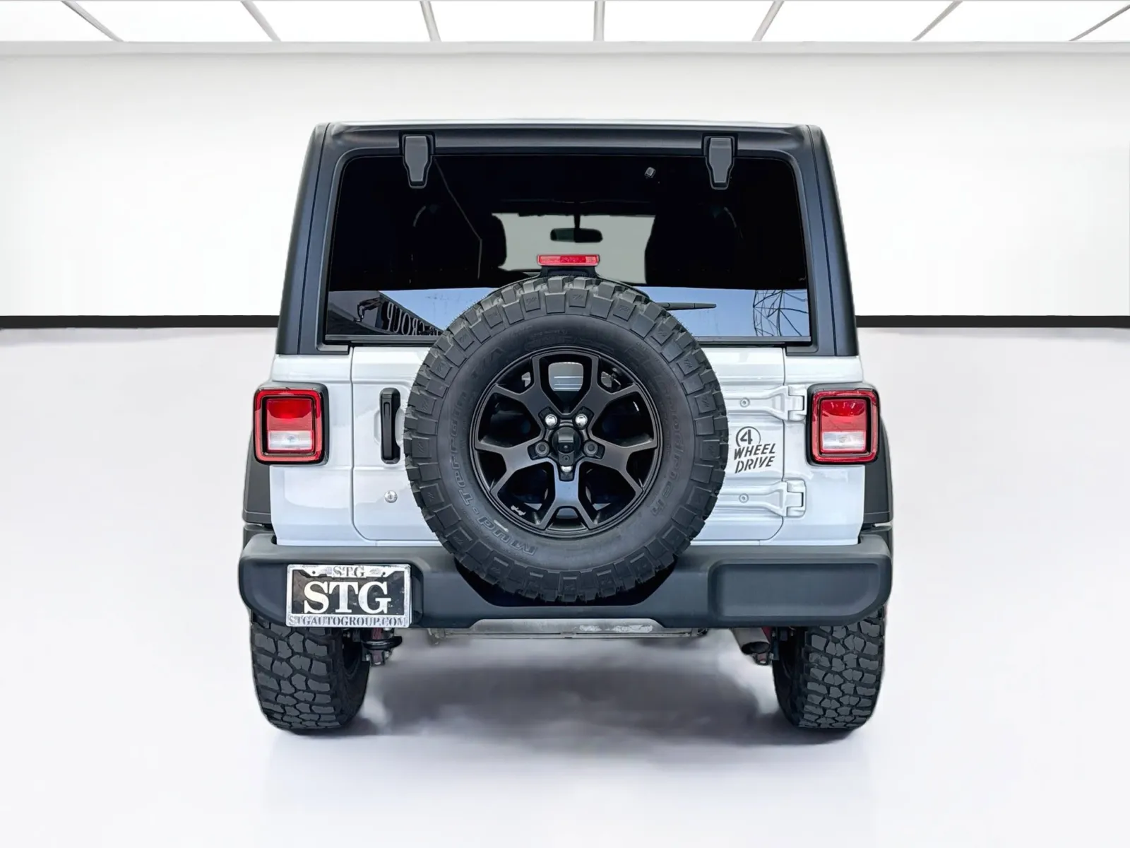 Jeep Wrangler photo 5
