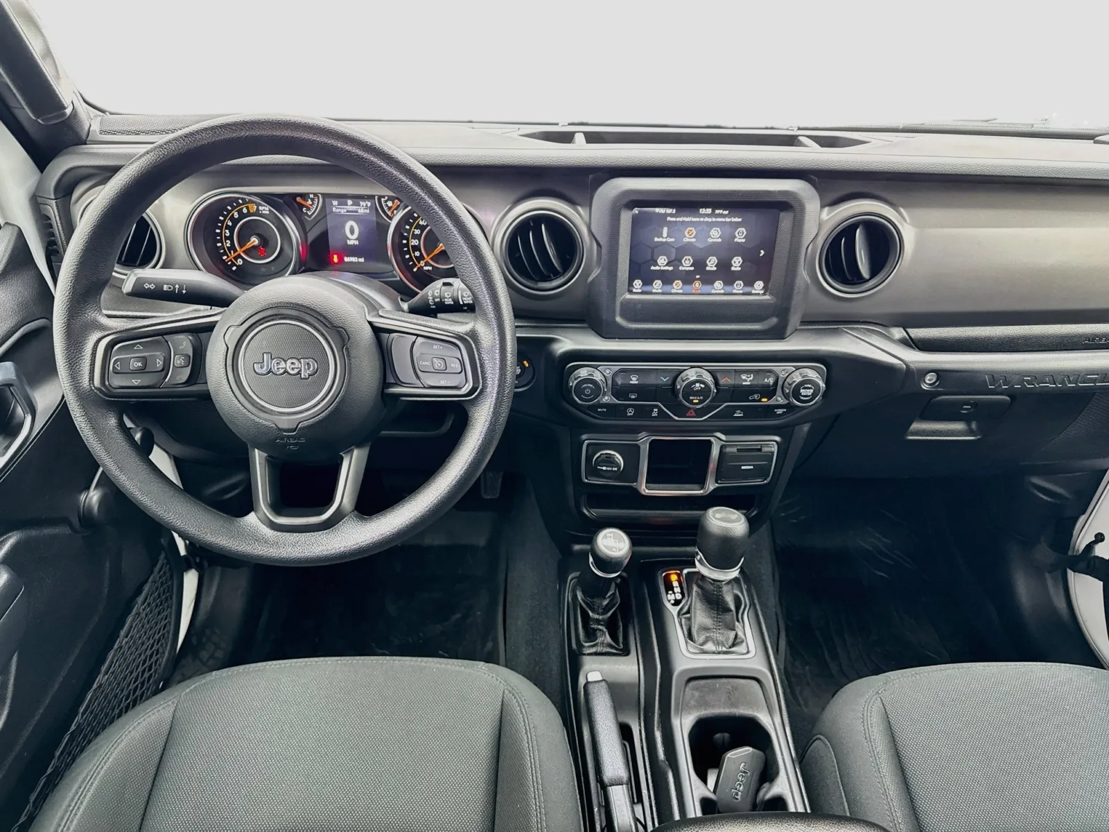 Jeep Wrangler photo 14