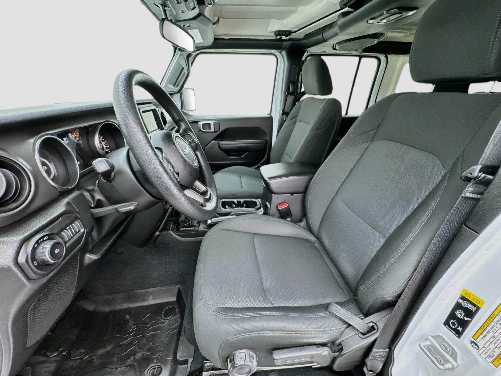 Jeep Wrangler photo 13