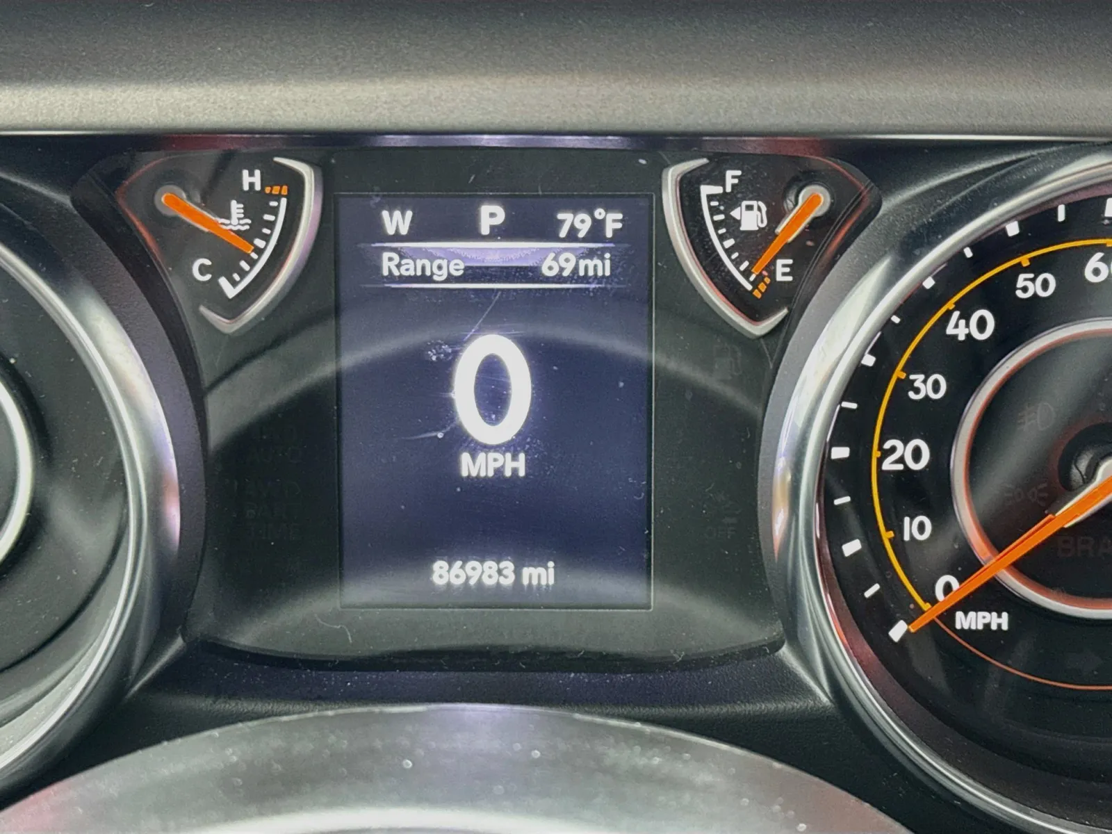 Jeep Wrangler photo 8