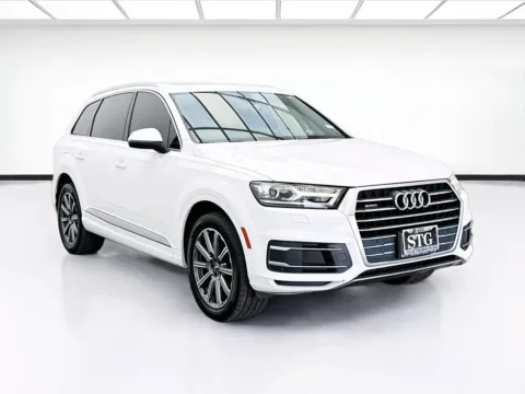 Another view of 2019 Audi Q7 45 Premium quattro for sale in Bellflower, CA at STG Bellflower
