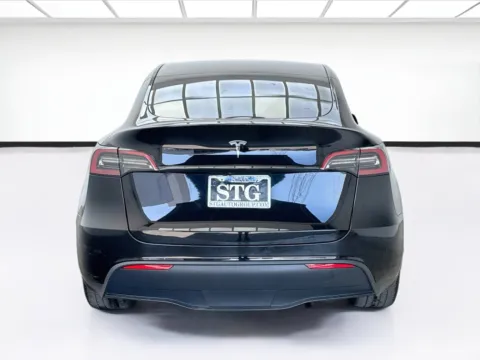 More photos of 2024 Tesla Model Y at STG Bellflower, CA