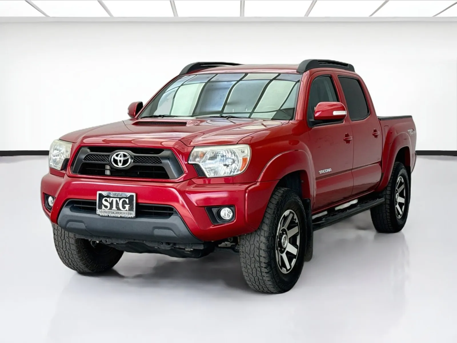 Red 2015 Toyota Tacoma PreRunner V6 for sale in Bellflower, CA