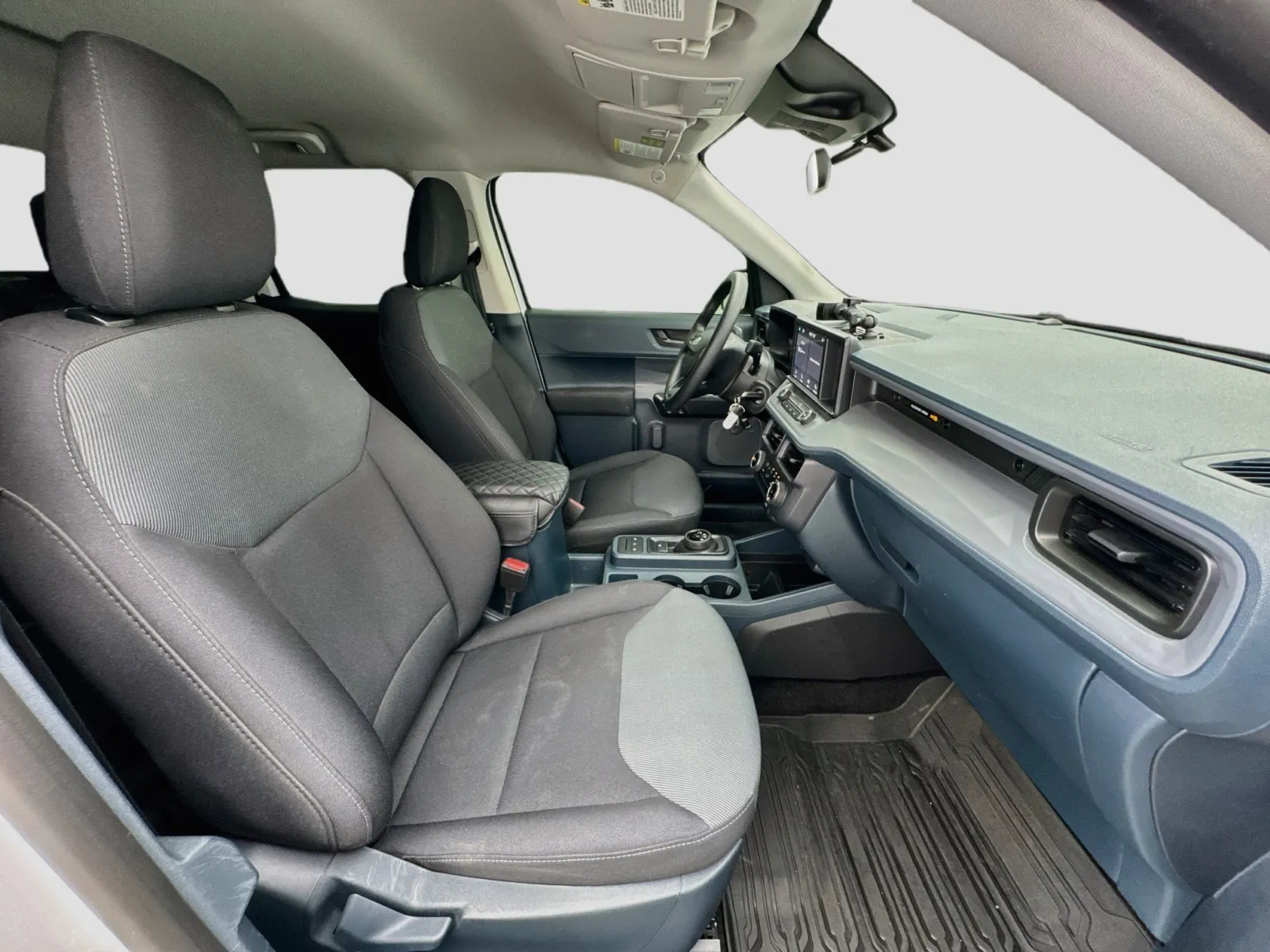 Ford Maverick photo 18
