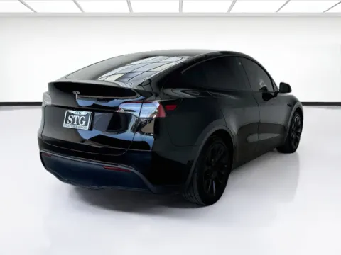 More photos of 2021 Tesla Model Y Standard Range at STG Bellflower, CA