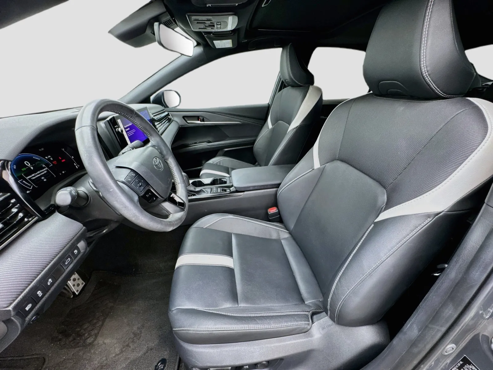 Toyota Camry photo 13