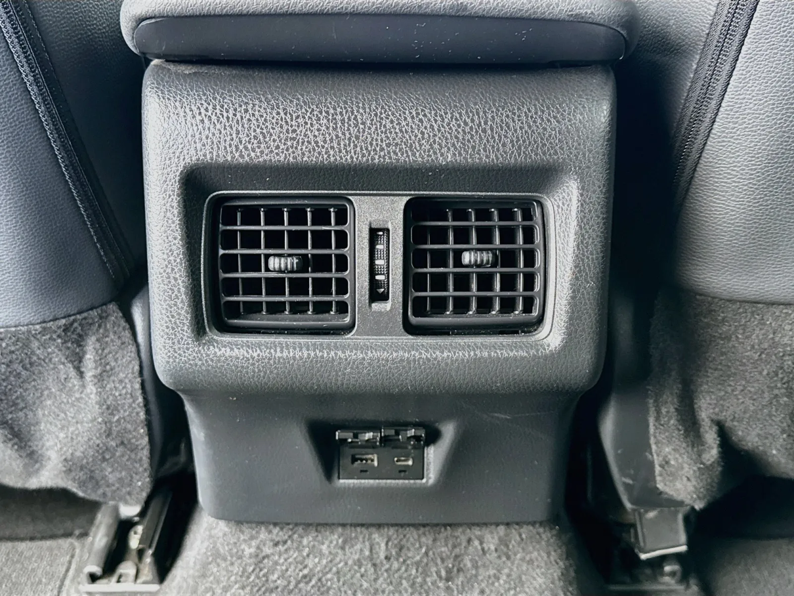 Toyota Camry photo 17