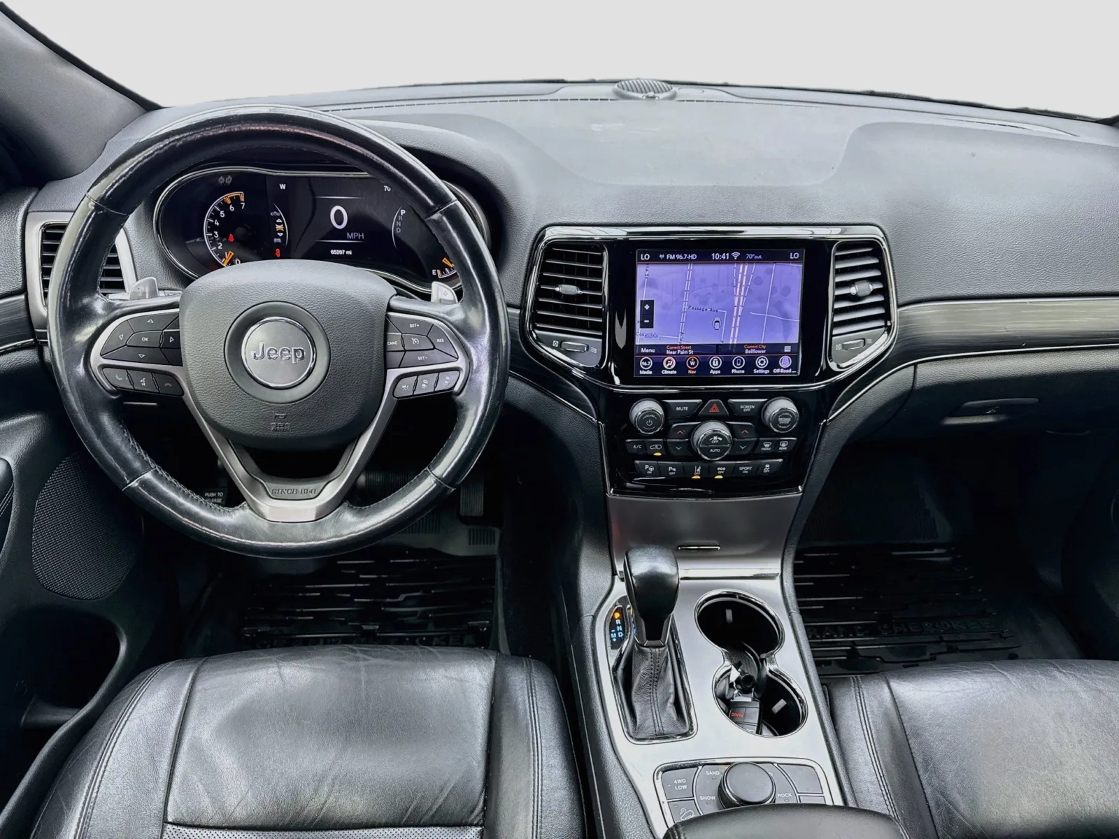 Jeep Grand Cherokee photo 15