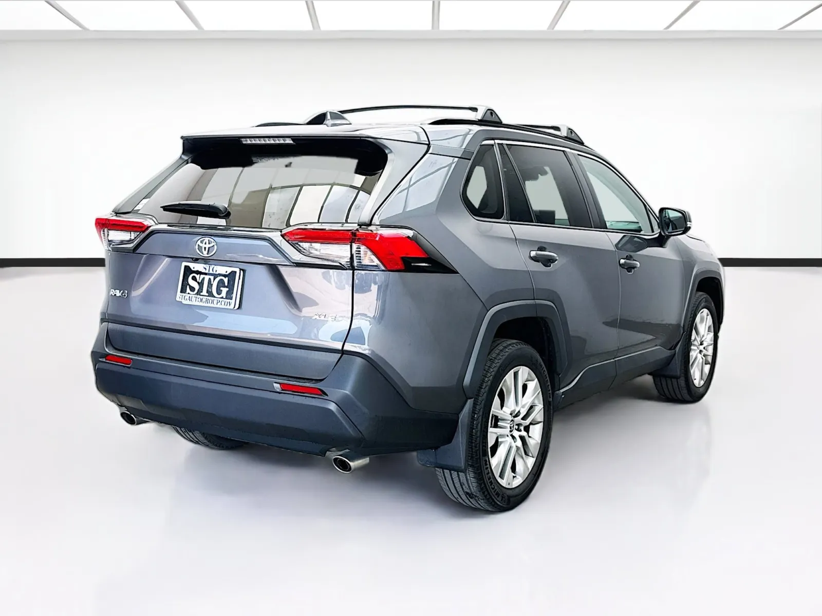 Toyota RAV4 photo 4