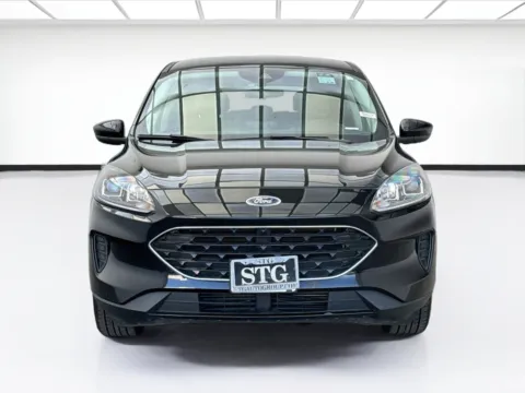 Photos of 2021 Ford Escape SE for sale in Bellflower, CA at STG Bellflower
