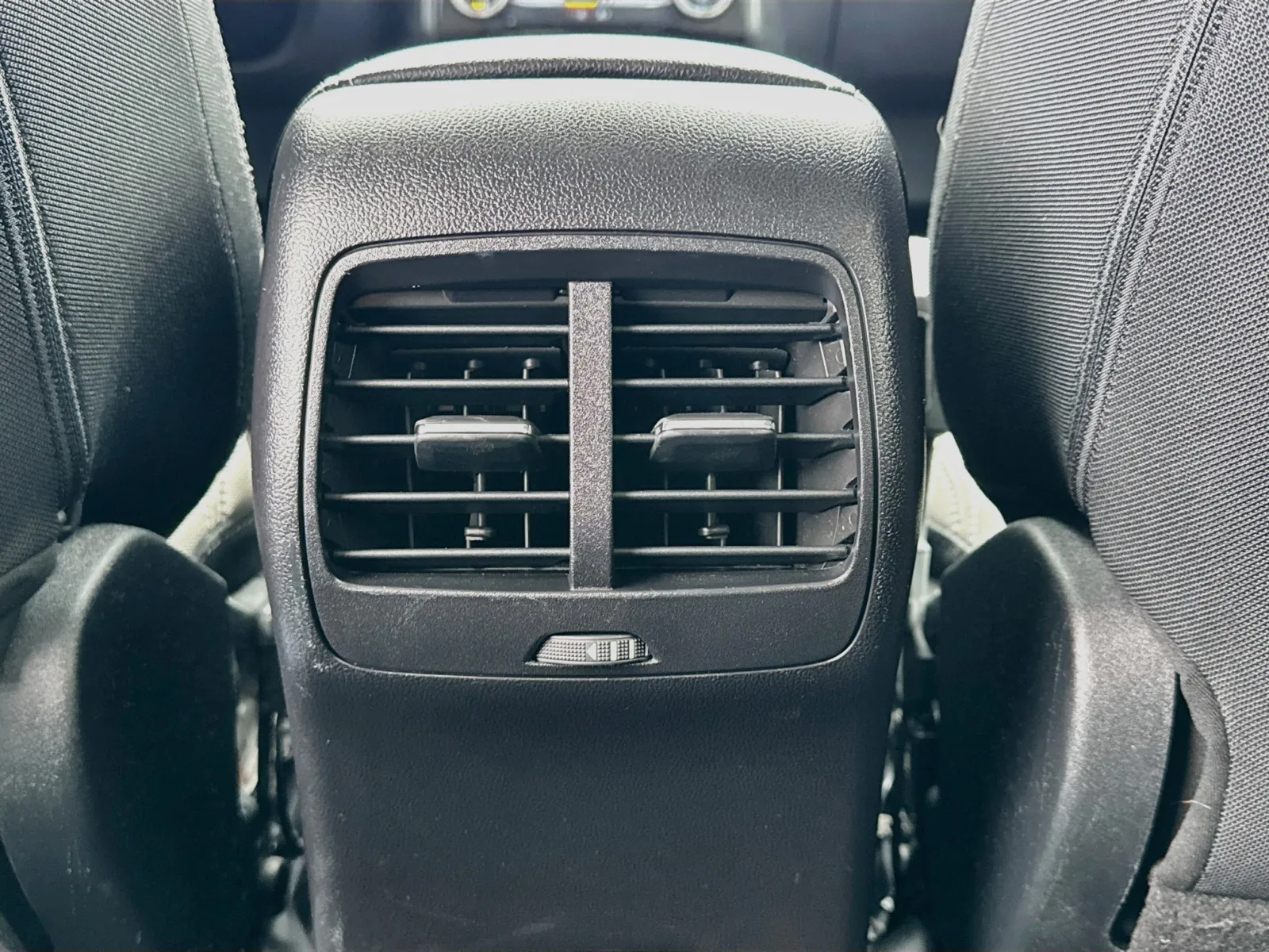 Ford Escape photo 16