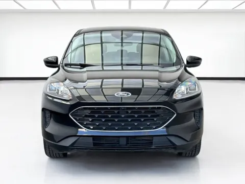 Photos of 2021 Ford Escape SE for sale in Bellflower, CA at STG Bellflower