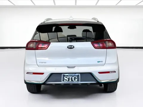 More photos of 2018 Kia Niro Plug-In Hybrid EX at STG Bellflower, CA