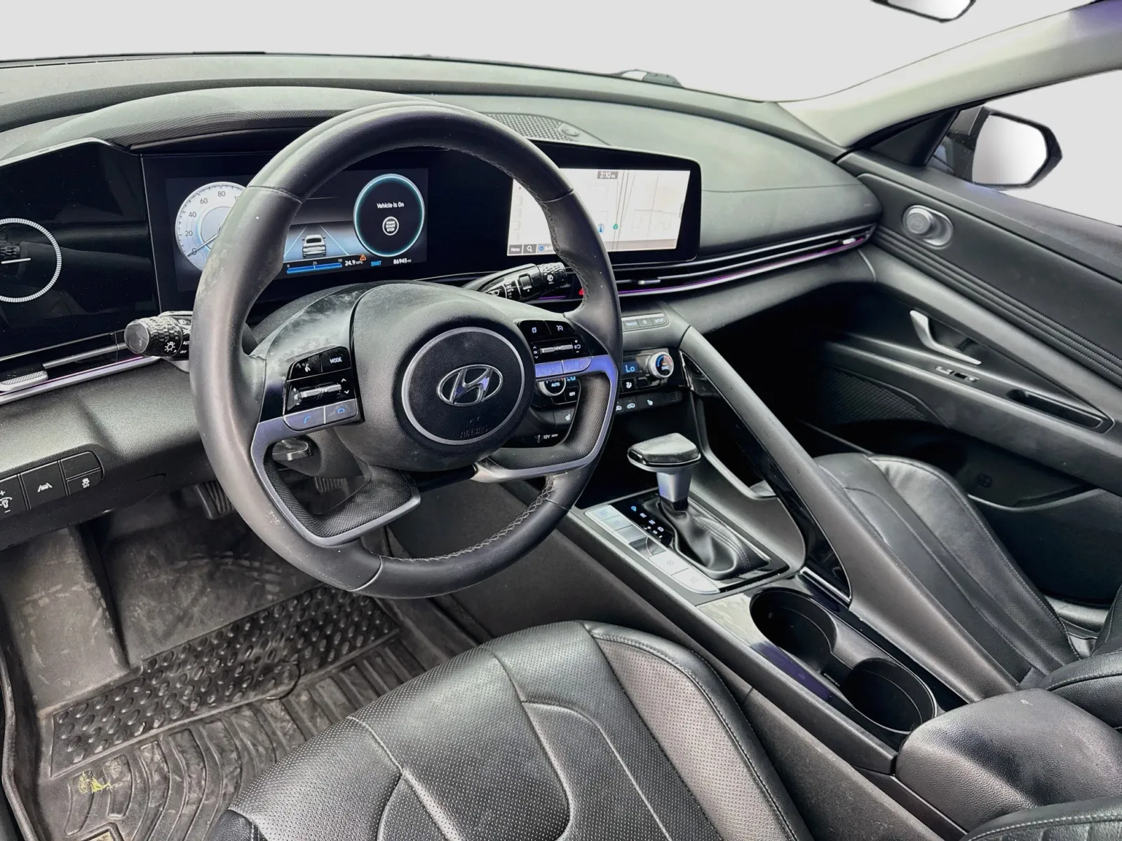 Hyundai Elantra photo 7