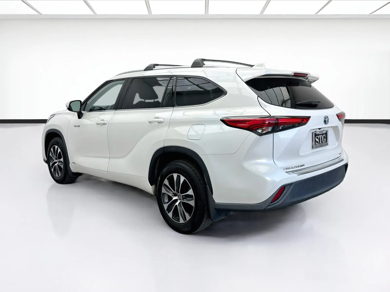 Toyota Highlander photo 6