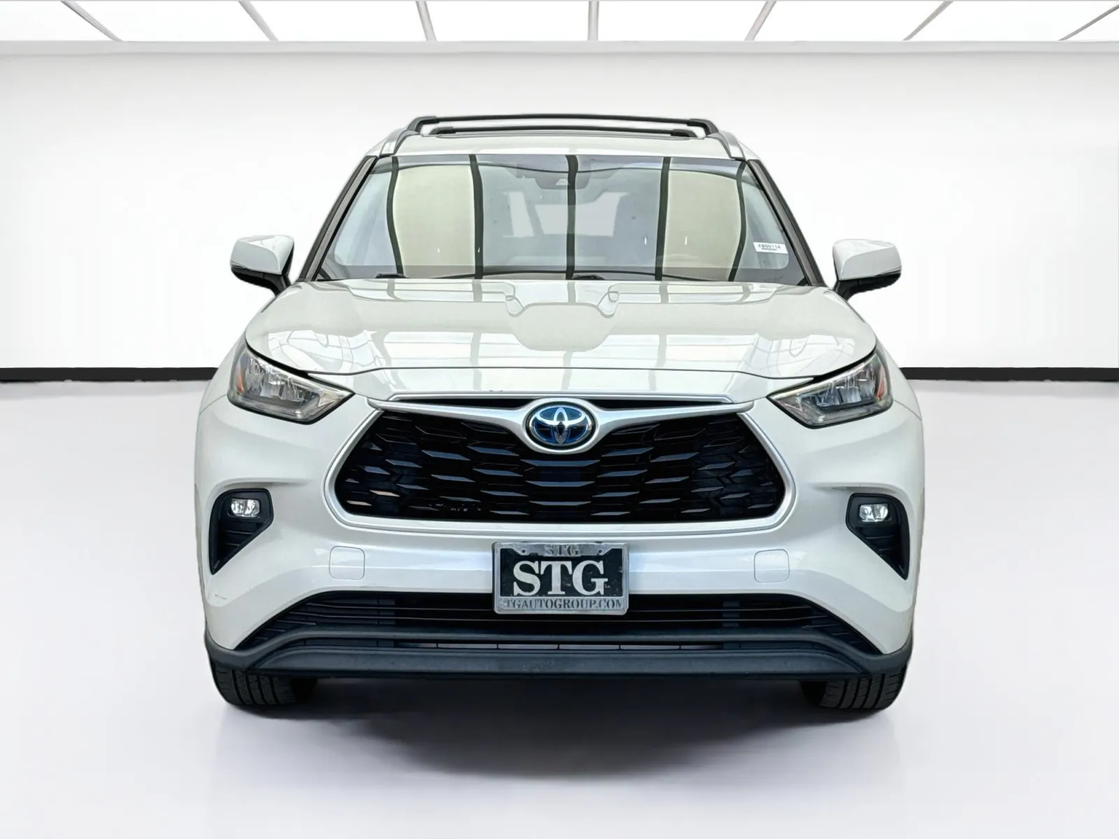 Toyota Highlander photo 2