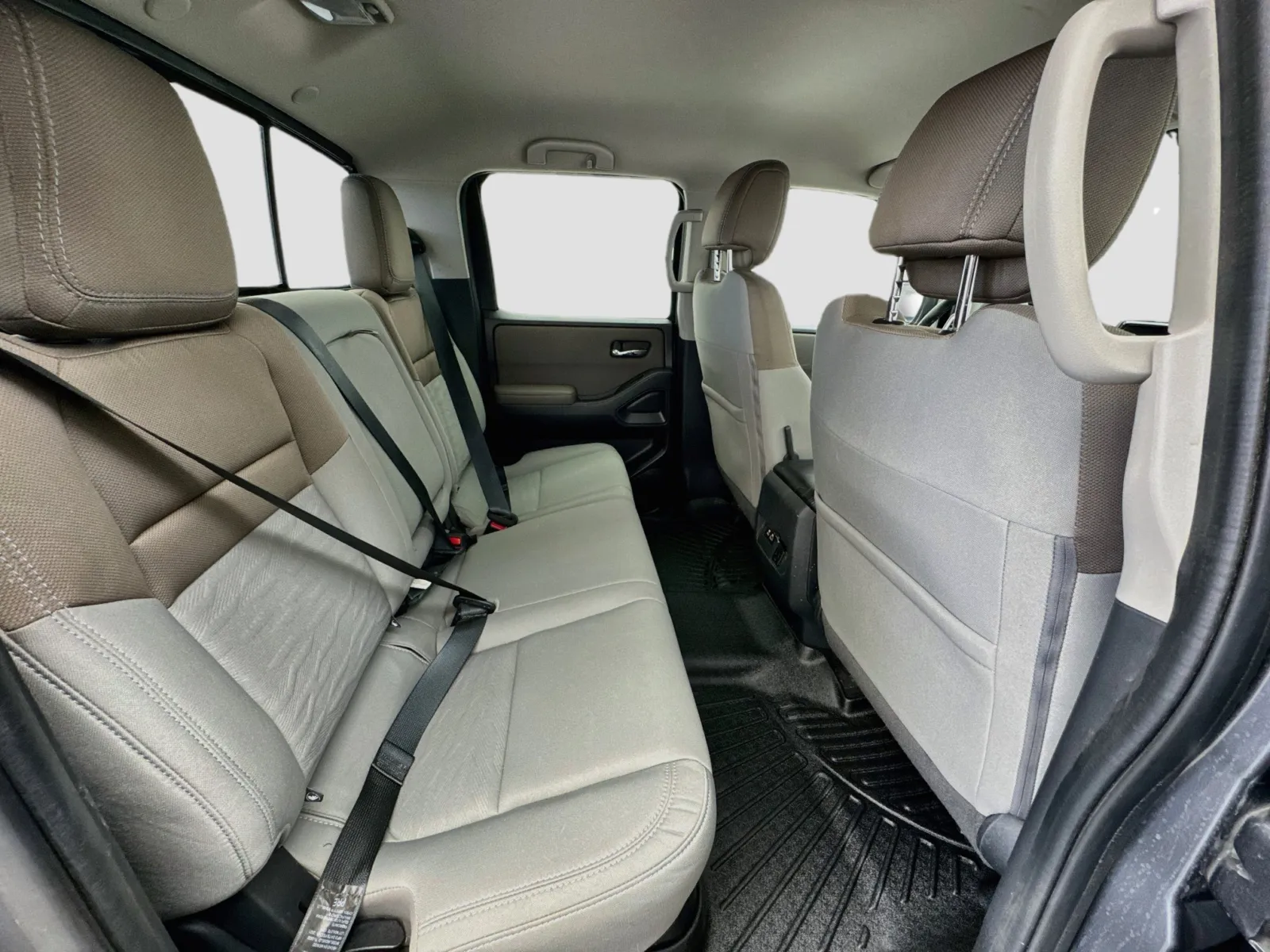 Nissan Frontier photo 18