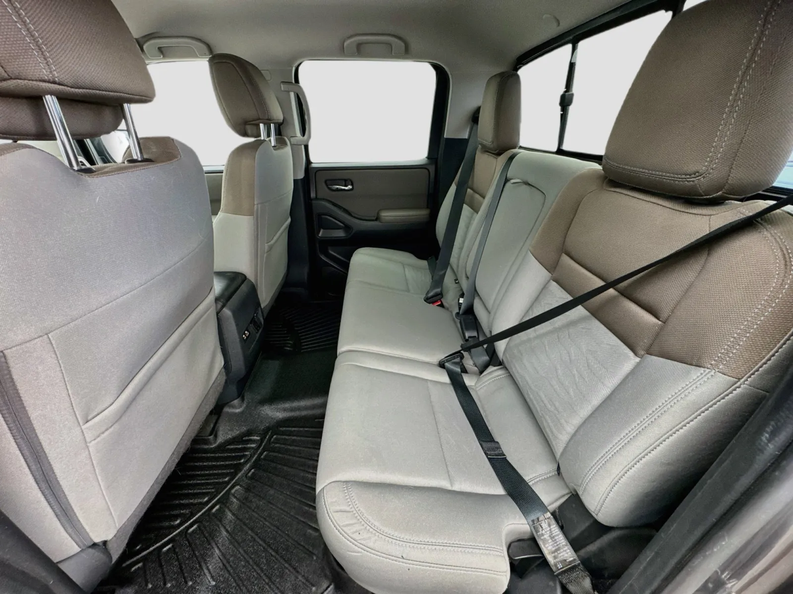 Nissan Frontier photo 15