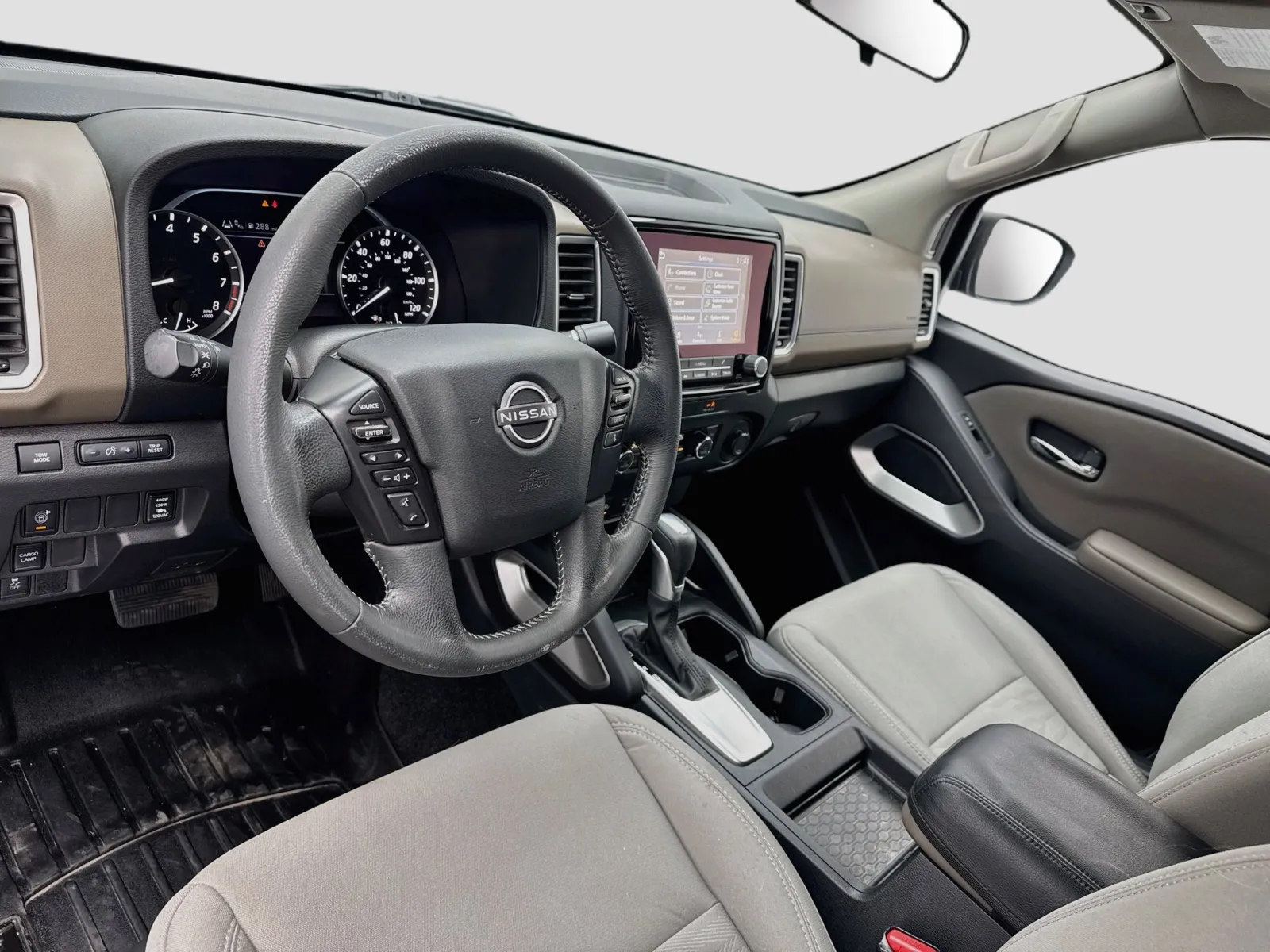 Nissan Frontier photo 7