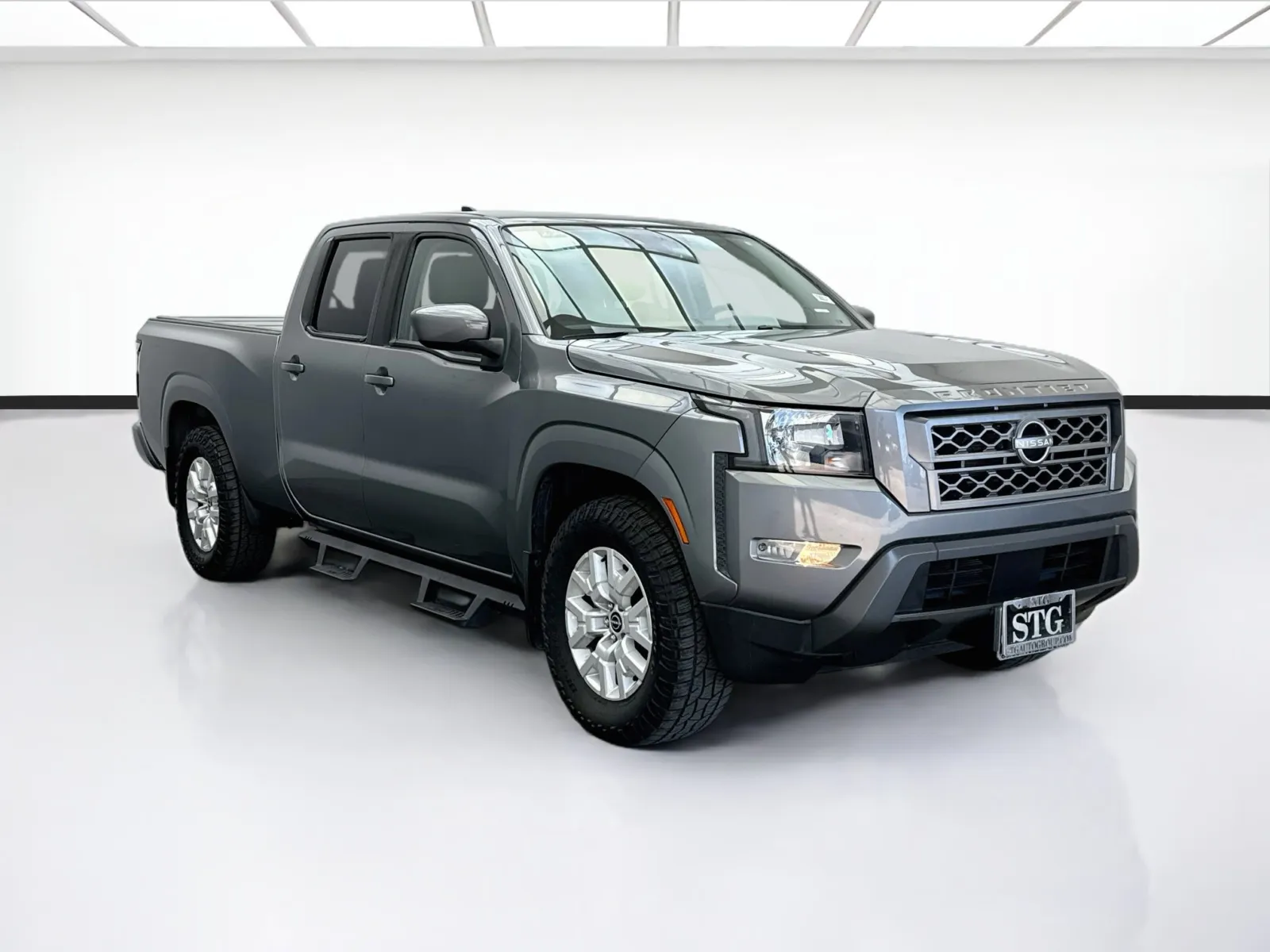 Nissan Frontier photo 3