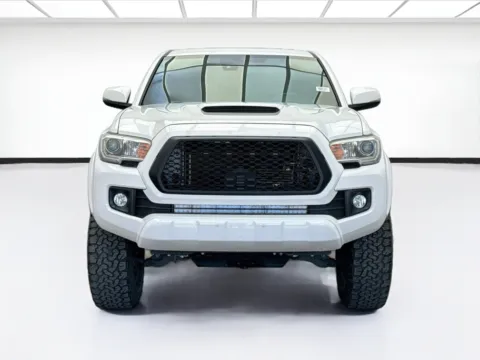 Photos of 2019 Toyota Tacoma TRD Sport V6 for sale in Bellflower, CA at STG Bellflower