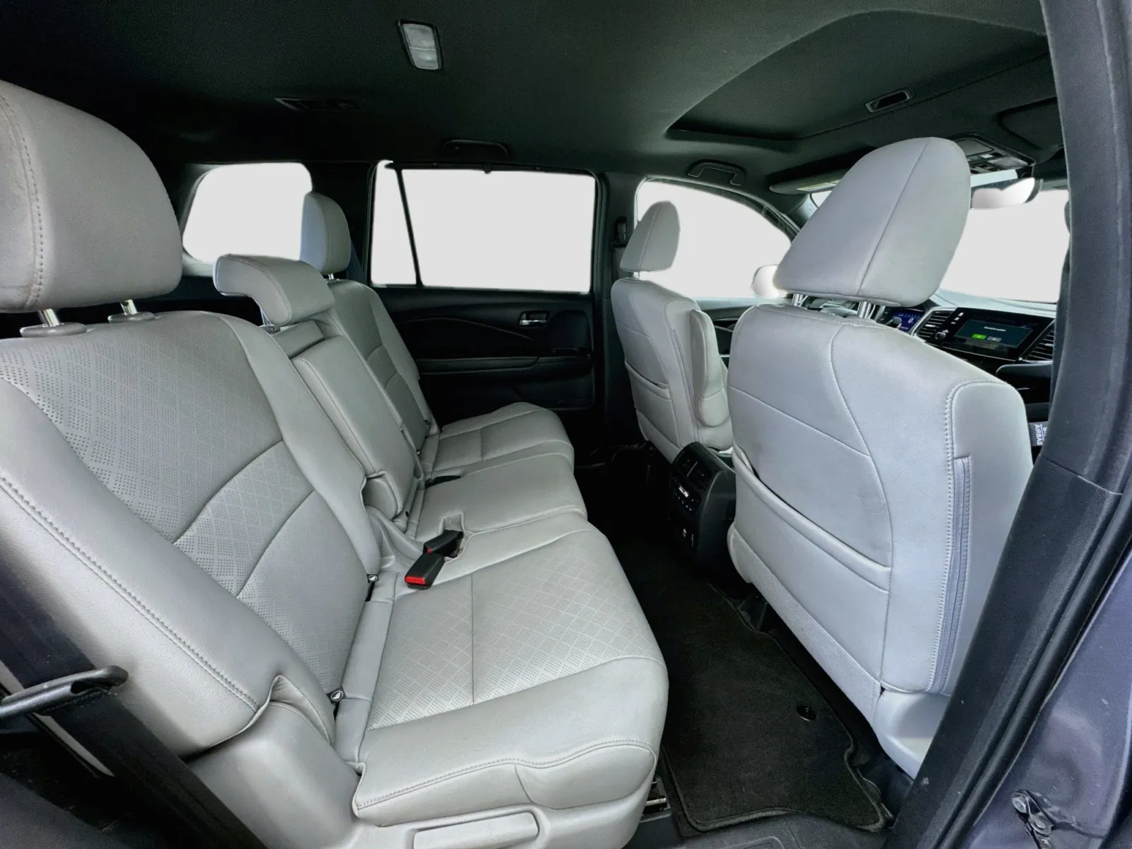 Honda Passport photo 19