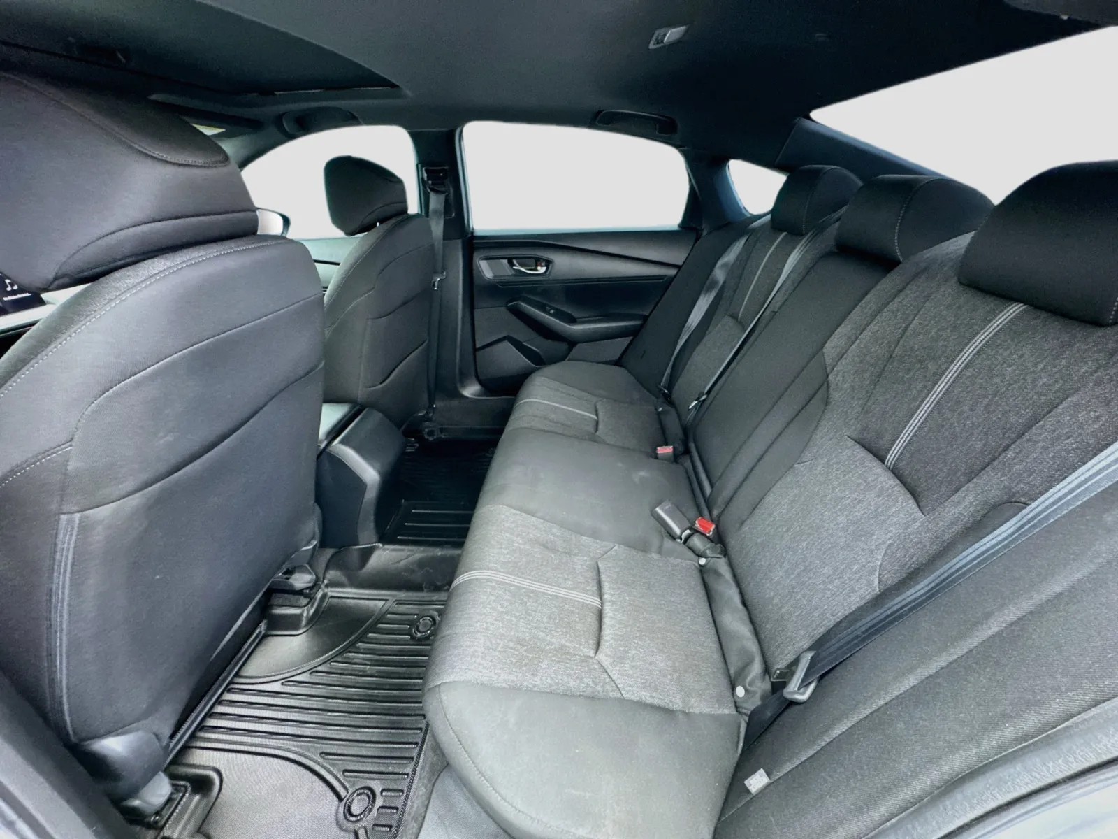 Honda Accord photo 16