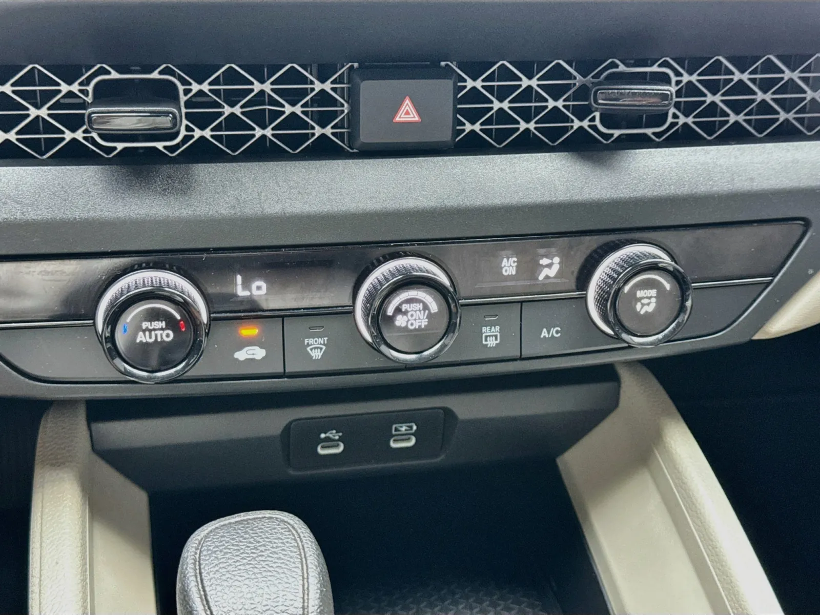Honda Accord photo 12