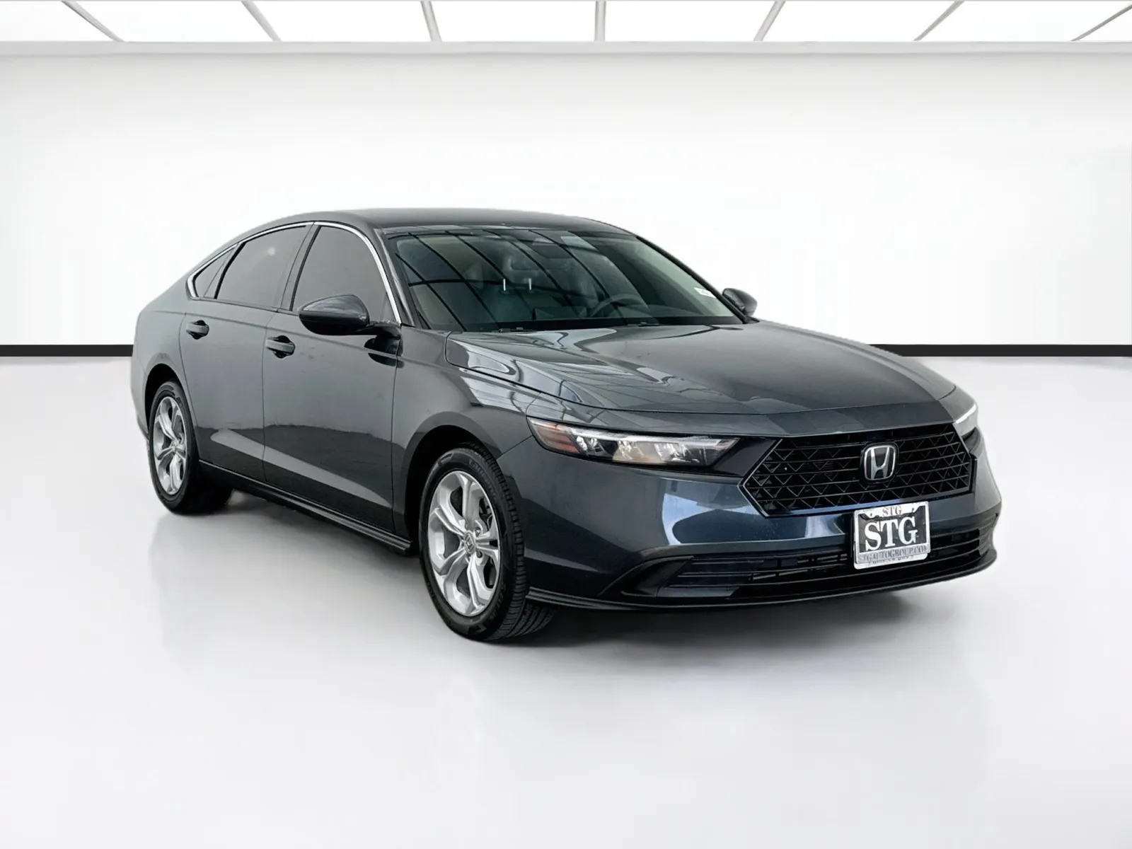 Honda Accord photo 3