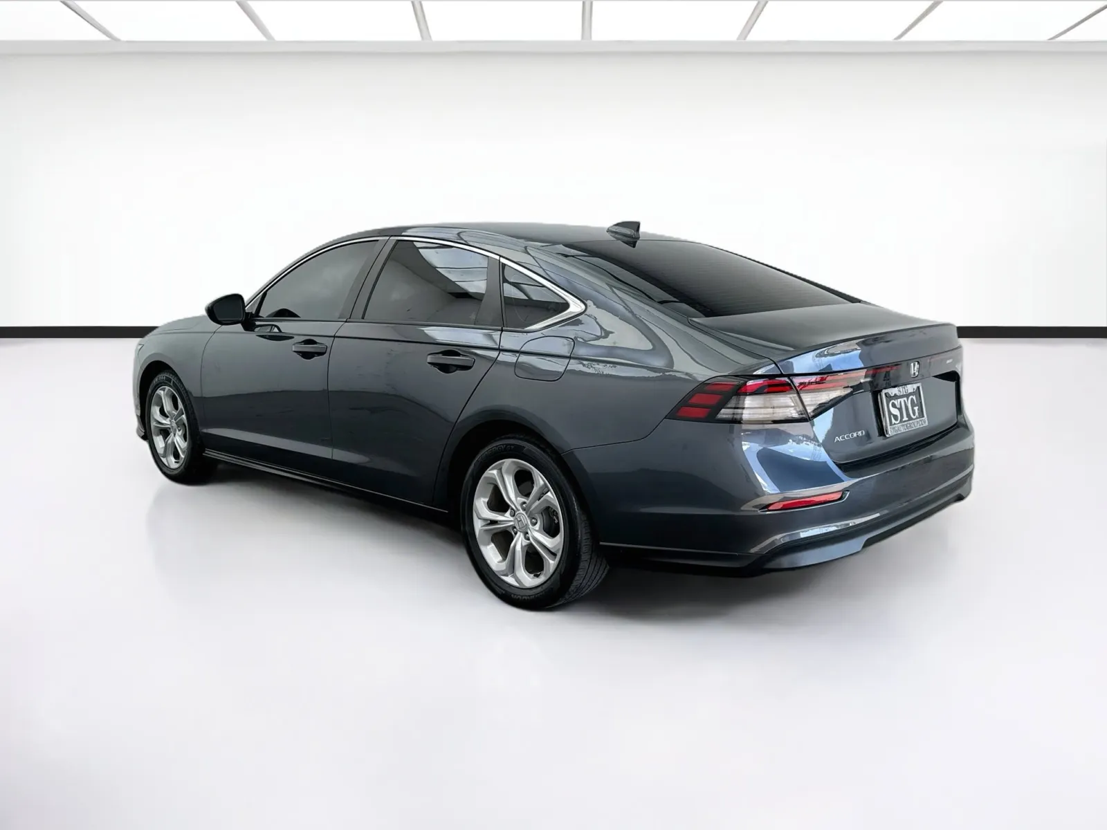 Honda Accord photo 6