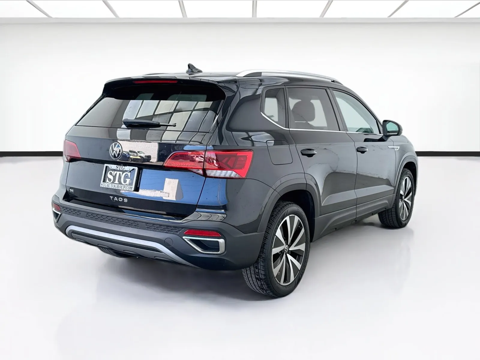 Volkswagen Taos photo 4
