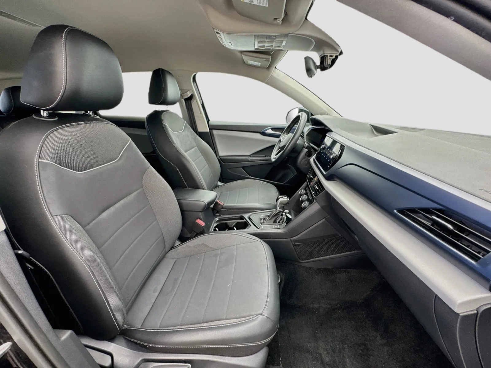 Volkswagen Taos photo 19