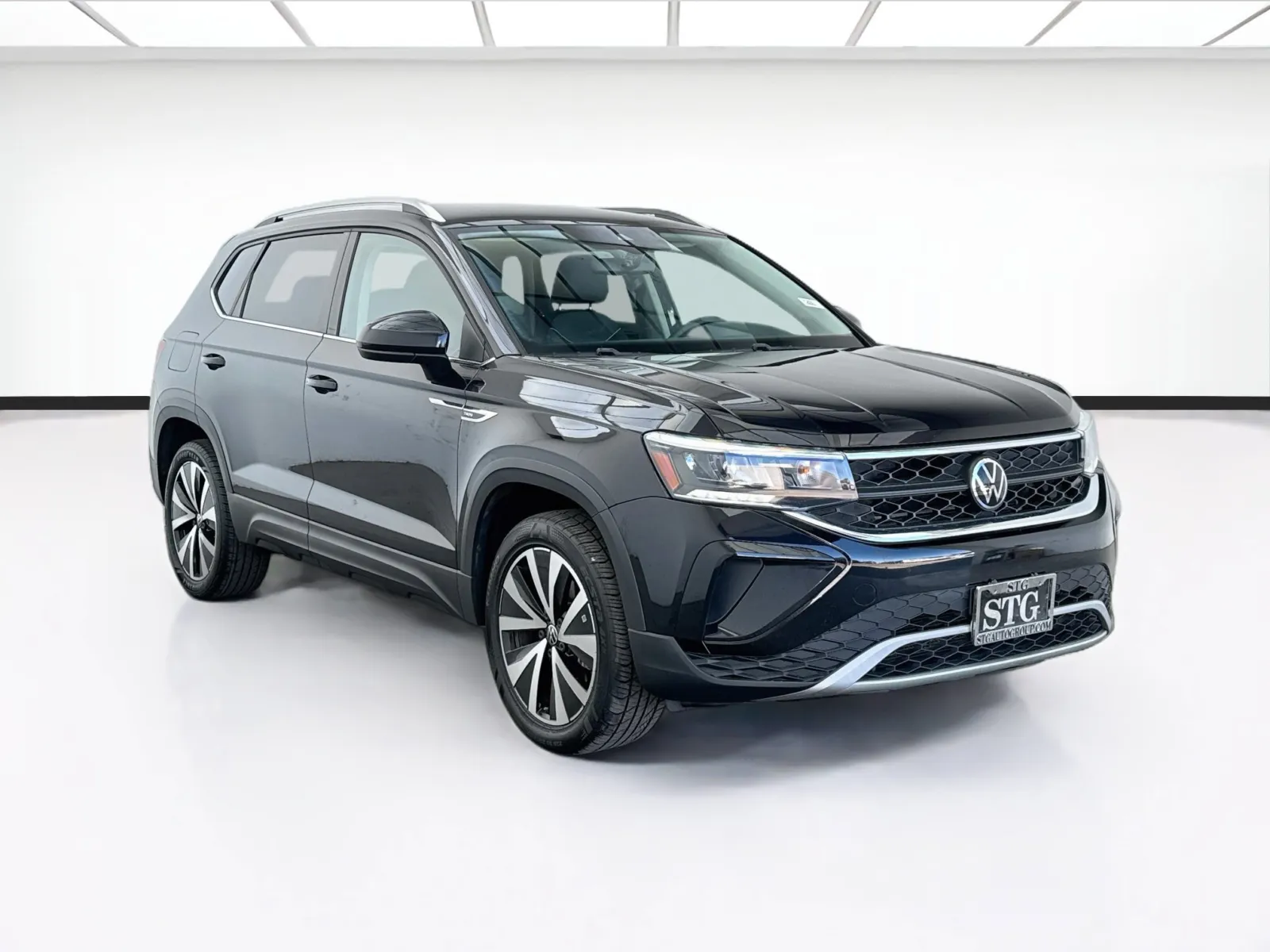 Volkswagen Taos photo 3