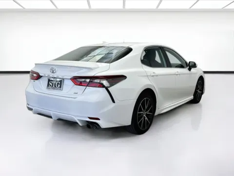 More photos of 2021 Toyota Camry SE at STG Bellflower, CA