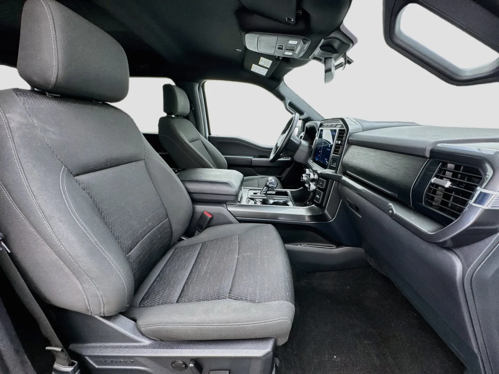 Ford F-150 photo 18