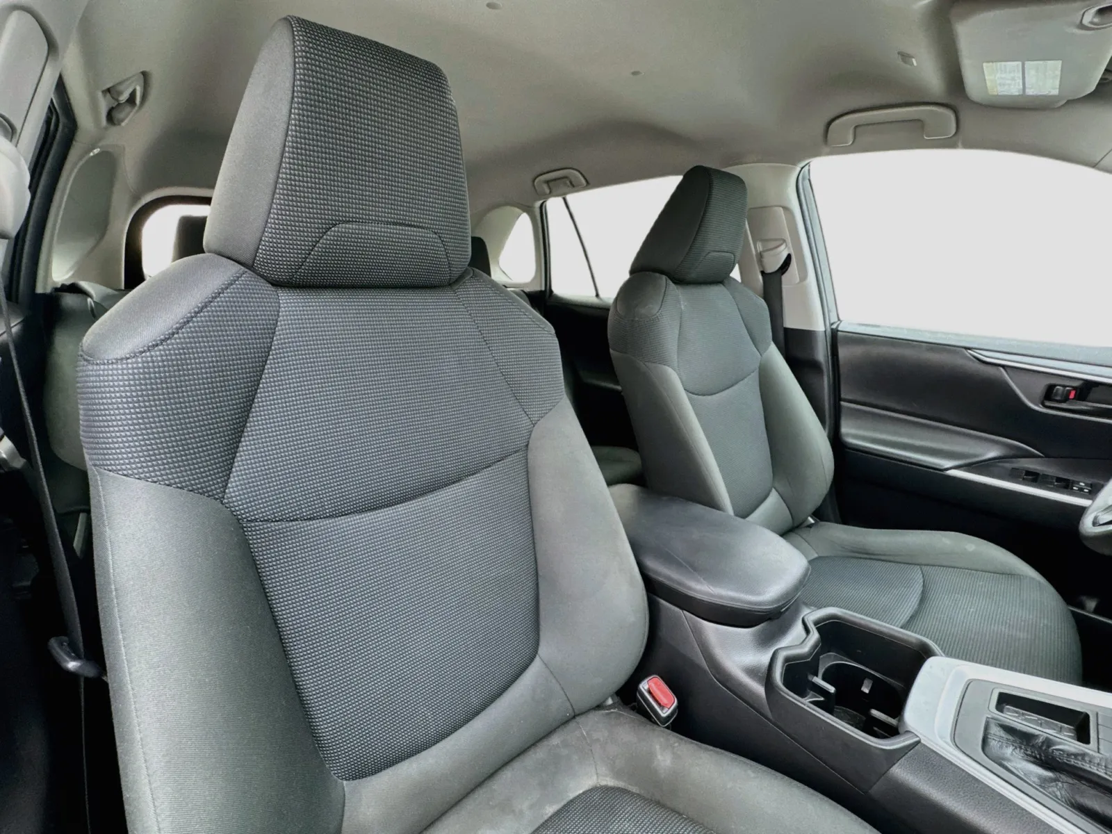 Toyota RAV4 photo 19