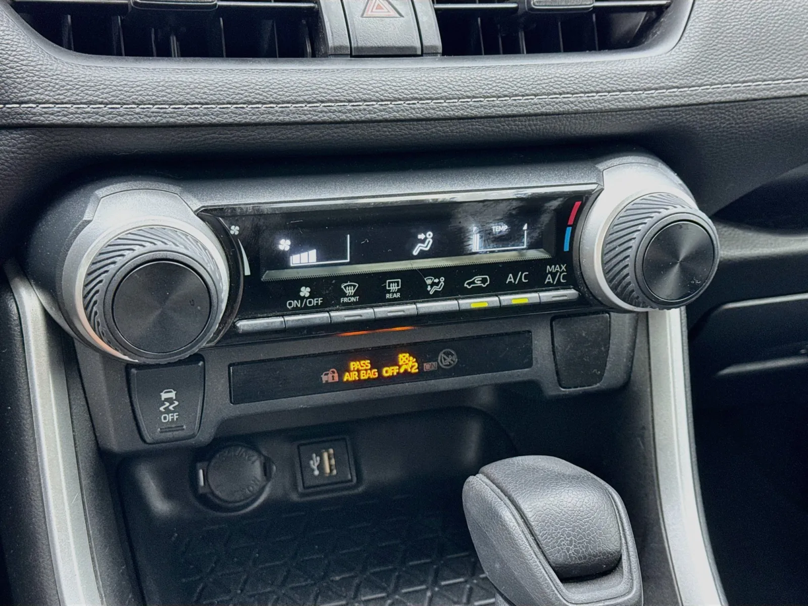 Toyota RAV4 photo 12
