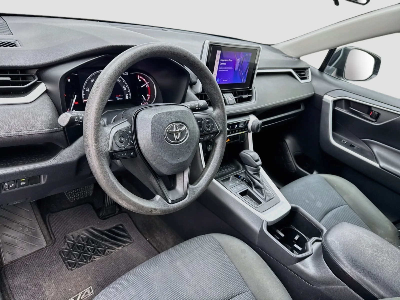 Toyota RAV4 photo 7