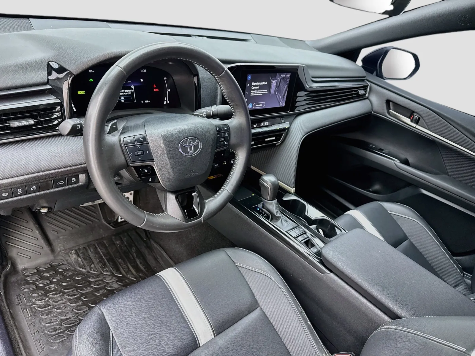 Toyota Camry photo 7